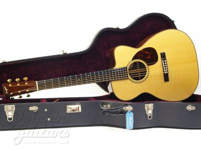 กีต้าร์ Bourgeois The Soloist (Madagascar Rosewood)